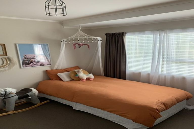 Photo of property in 2/14 Finchley Road, Torbay, Auckland, 0630