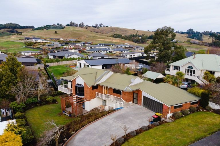 Photo of property in 35 Mcfadden Drive, Mosgiel, 9024