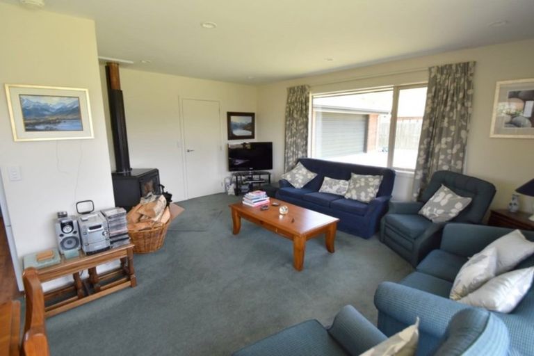 Photo of property in 19 Benmore Place, Omarama, 9412