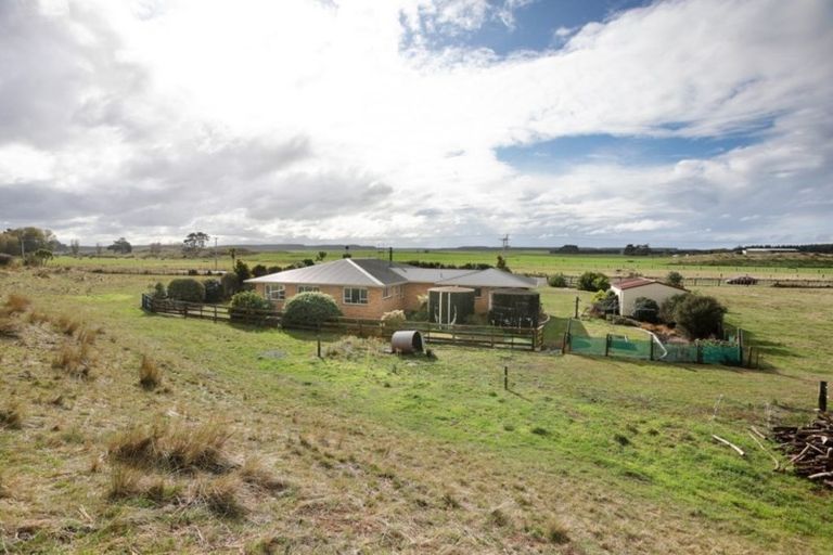 Photo of property in 547 Raumai Road, Bulls, 4894