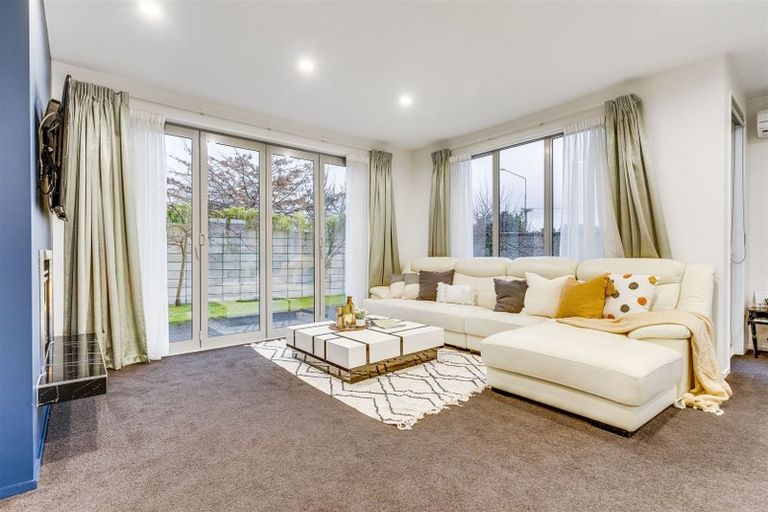 Photo of property in 1 Westpark Drive, Burnside, Christchurch, 8053
