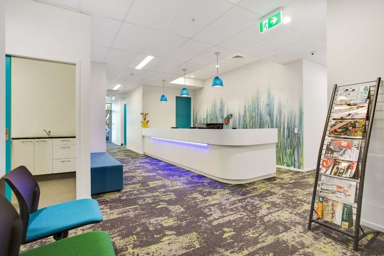 Photo of property in 203/585 Beach Road, Rothesay Bay, Auckland, 0630