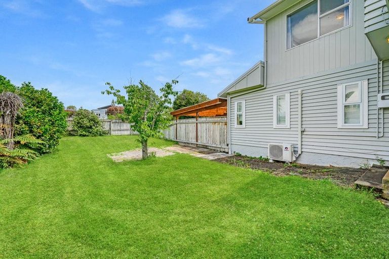 Photo of property in 4 Eatwell Avenue, Paraparaumu Beach, Paraparaumu, 5032