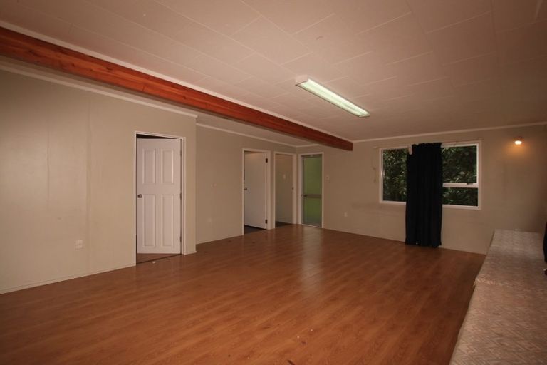 Photo of property in 20 Simon Ellice Drive, Bayview, Auckland, 0629
