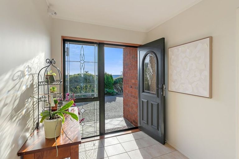 Photo of property in 53d Kotare Street, Waikanae, 5036