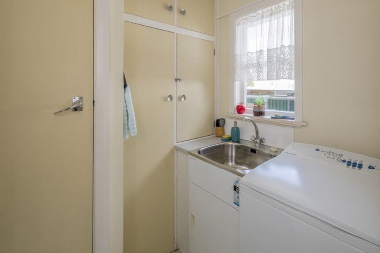 Photo of property in 4 Chester Street, Levin, 5510