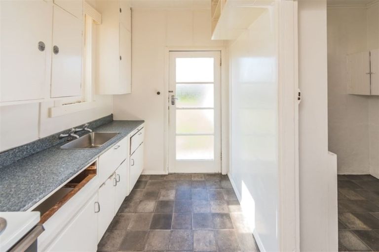 Photo of property in 38 Carlton Avenue, Gonville, Whanganui, 4500