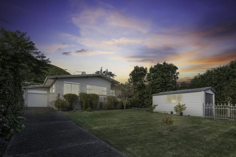 Photo of property in 29 Huia Street, Waikanae, 5036