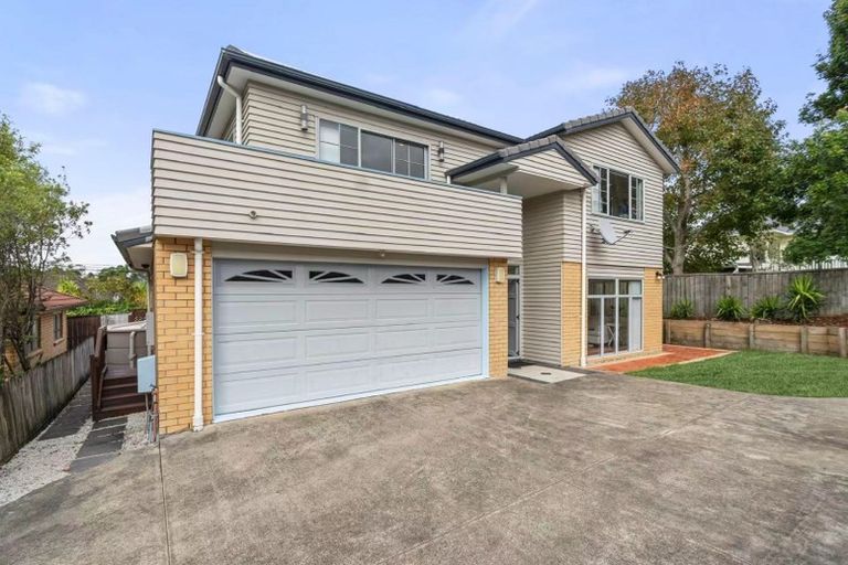 Photo of property in 231a Lake Road, Belmont, Auckland, 0622