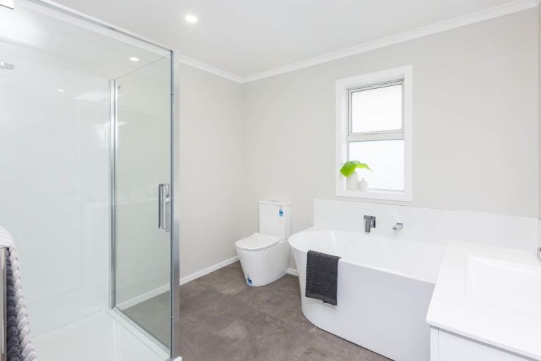 Photo of property in 22 Fenwick Crescent, Wallaceville, Upper Hutt, 5018