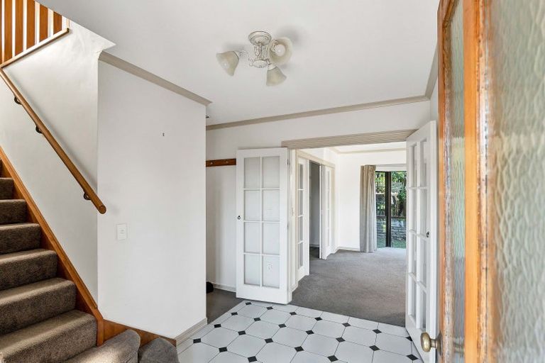 Photo of property in 90a Govett Avenue, Frankleigh Park, New Plymouth, 4310