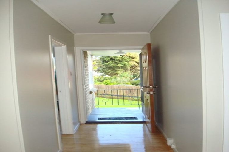 Photo of property in 43 Blease Street, New Lynn, Auckland, 0600