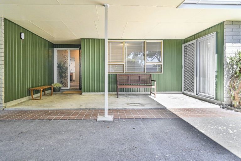 Photo of property in 15 Flaxmere Avenue, Flaxmere, Hastings, 4120