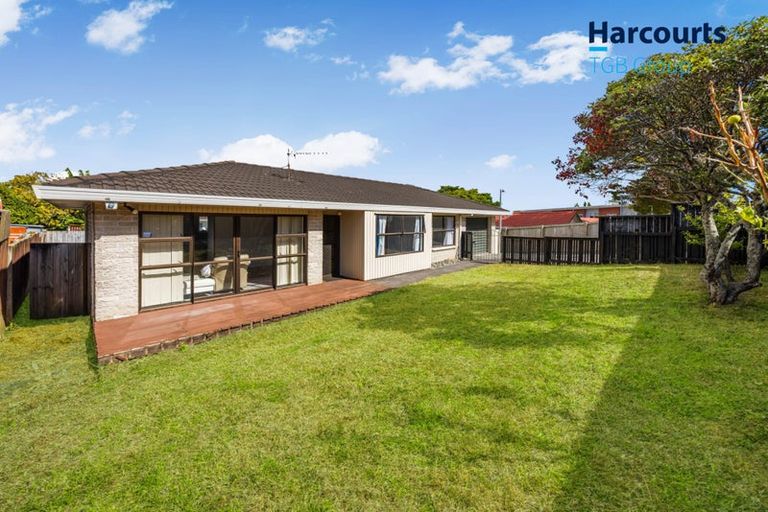 Photo of property in 2/39 Alfriston Road, Manurewa East, Auckland, 2102