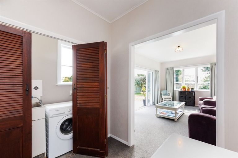 Photo of property in 13 Webb Street, Terrace End, Palmerston North, 4410