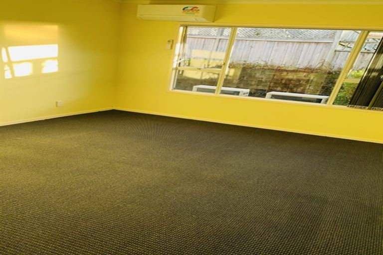 Photo of property in 24 Terry Street, Blockhouse Bay, Auckland, 0600