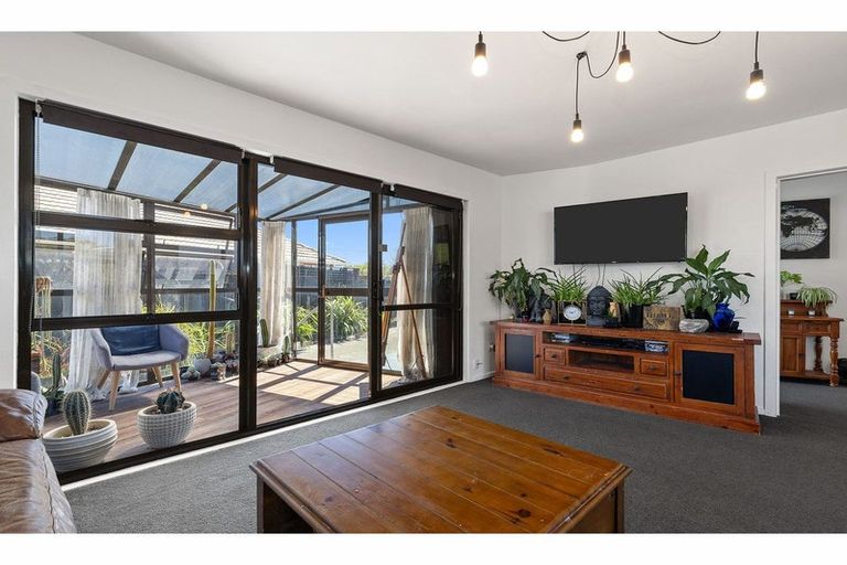 Photo of property in 69 Greenhaven Drive, Burwood, Christchurch, 8083