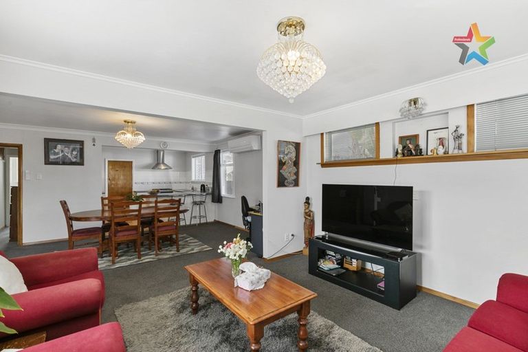 Photo of property in 1103 High Street, Taita, Lower Hutt, 5011