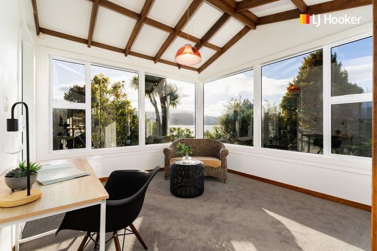 Photo of property in 6 Marion Street, Macandrew Bay, Dunedin, 9014