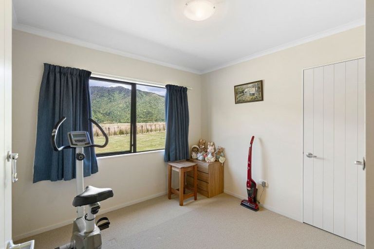 Photo of property in 1150 Otaki Gorge Road, Hautere, Otaki, 5582