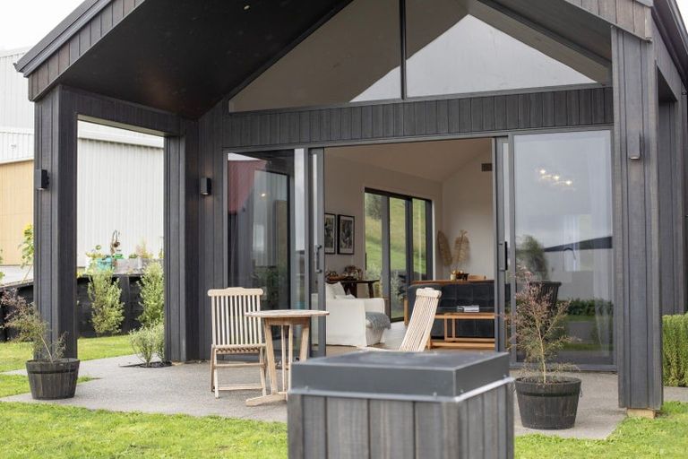 Photo of property in 18 Maataitai Road, Raglan, 3225