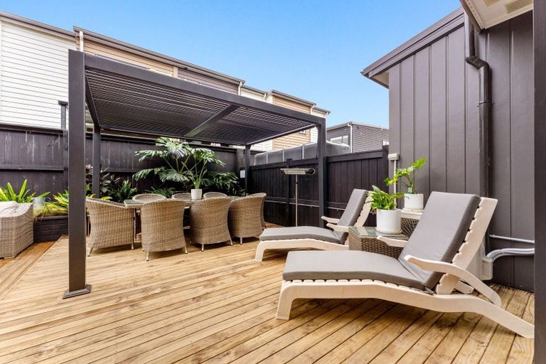 Photo of property in 11 Waterlily Street, Hobsonville, Auckland, 0616