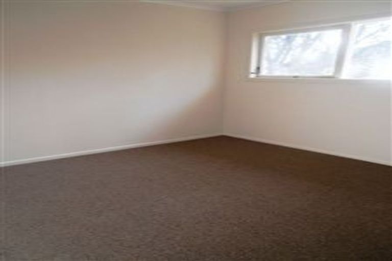 Photo of property in 1/68 Titirangi Road, New Lynn, Auckland, 0600