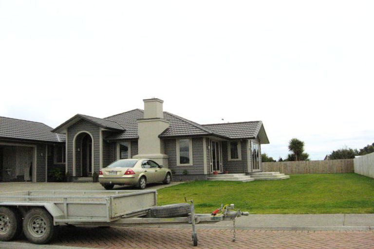 Photo of property in 21 Rosewood Drive, Rosedale, Invercargill, 9810