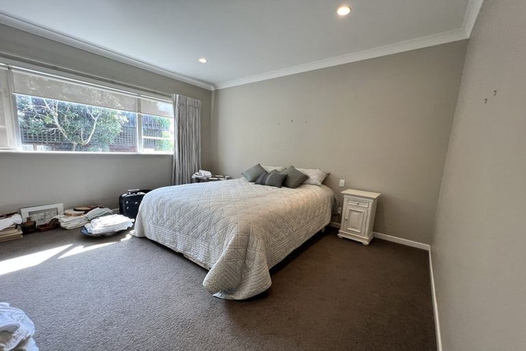 Photo of property in 44 Braid Road, St Andrews, Hamilton, 3200