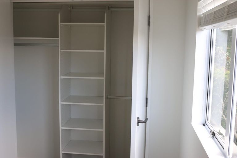 Photo of property in 87 Grant Road, Thorndon, Wellington, 6011