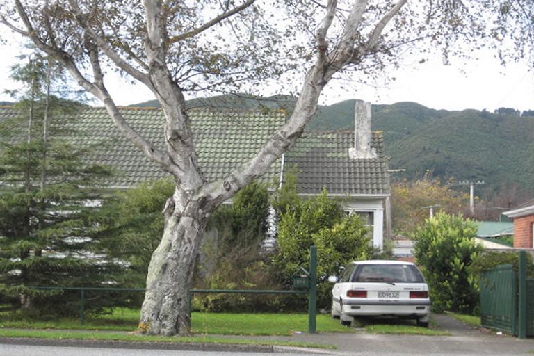 Photo of property in 254 Naenae Road, Naenae, Lower Hutt, 5011