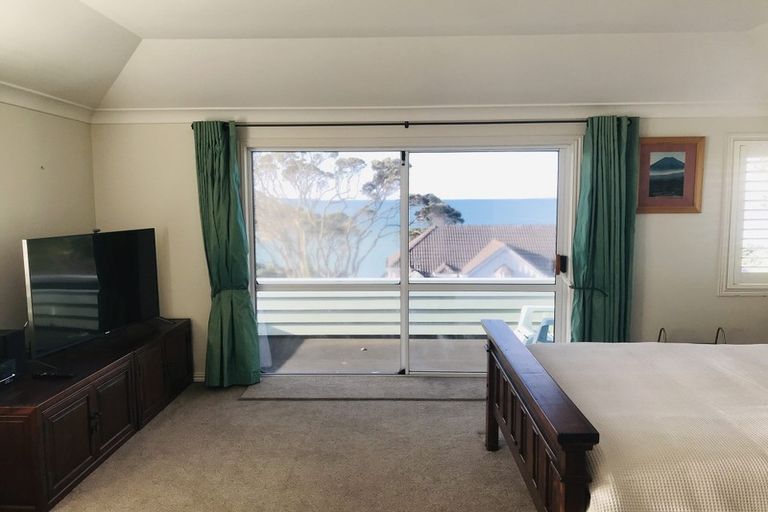 Photo of property in 23a Bournemouth Terrace, Murrays Bay, Auckland, 0630
