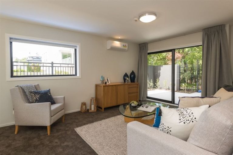 Photo of property in 2/18 Carlton Mill Road, Merivale, Christchurch, 8014