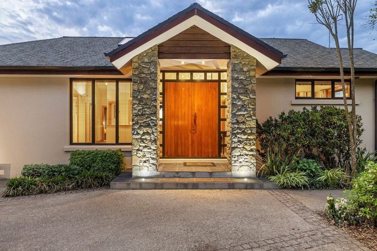 Photo of property in 893 Cashmere Road, Halswell, Christchurch, 8025