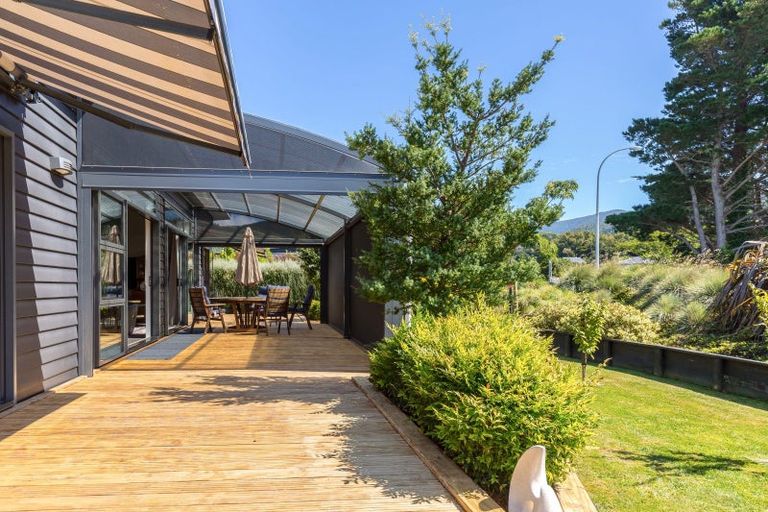 Photo of property in 6 Ataahua Place, Featherston, 5710