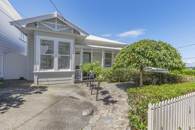 Photo of property in 55 Mitchell Street, Brooklyn, Wellington, 6021