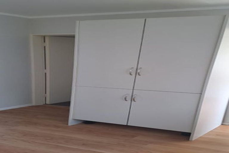 Photo of property in 16 Ceres Crescent, Johnsonville, Wellington, 6037