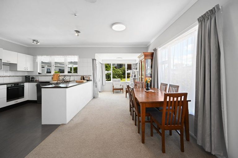Photo of property in 2 Mountain View Drive, Te Awamutu, 3800