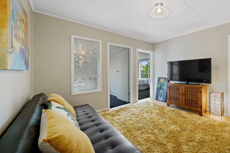 Photo of property in 20 Moore Crescent, Carterton, 5713