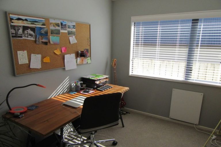 Photo of property in 87 Cypress Drive, Maungaraki, Lower Hutt, 5010