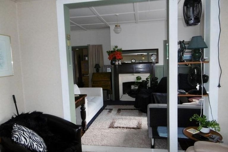 Photo of property in 2 Charles Street, Te Kamo, Whangarei, 0112