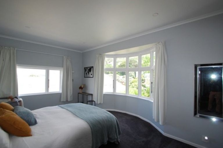Photo of property in 4 Lower Watt Street, Wadestown, Wellington, 6012