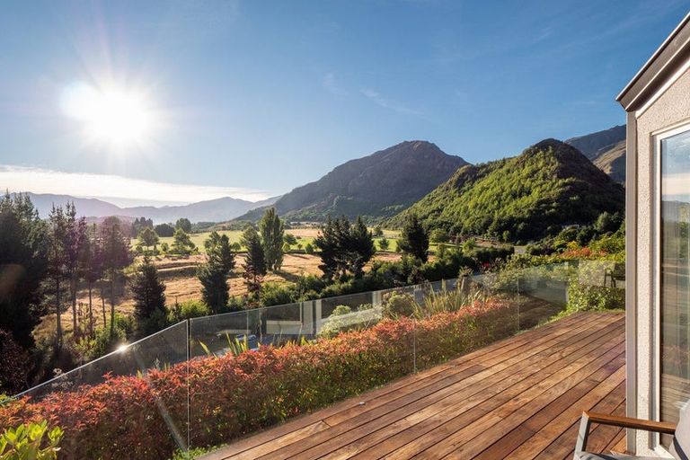 Photo of property in 13 Shaw Street, Arrowtown, 9302