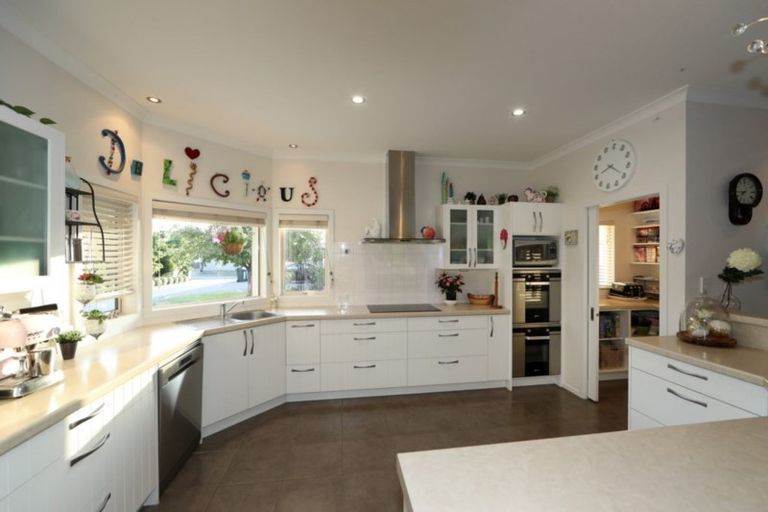 Photo of property in 3 Elizabeth Place, Clive, 4102