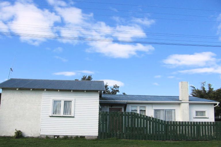 Photo of property in 10 Flagstaff Street, Foxton Beach, Foxton, 4815