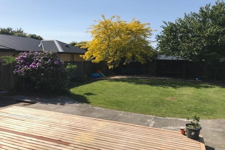 Photo of property in 1/45 Dickson Crescent, Hornby, Christchurch, 8042