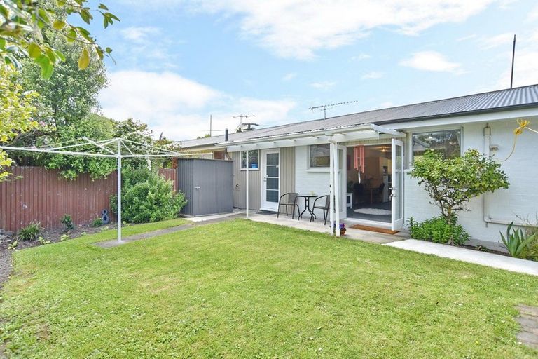 Photo of property in 2/56 Brabourne Street, Hillsborough, Christchurch, 8022