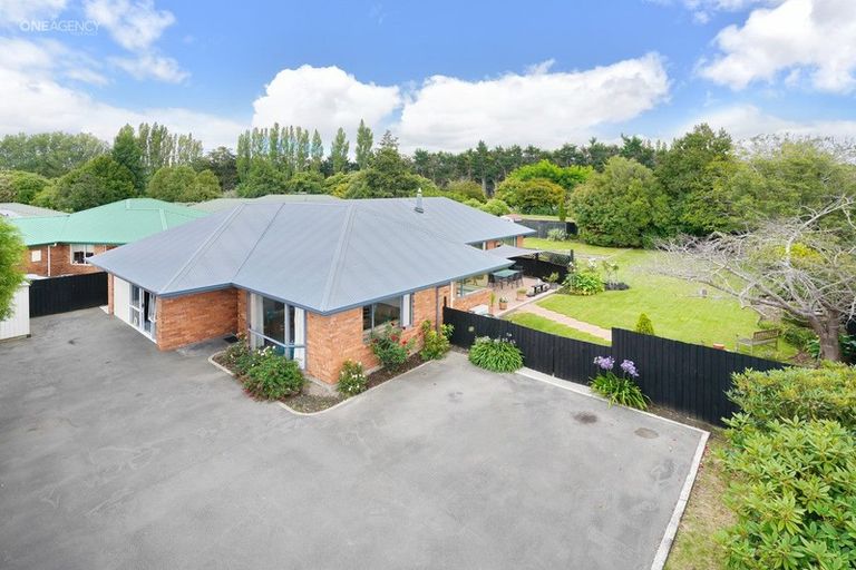 Photo of property in 12 Pearce Place, Kaiapoi, 7630
