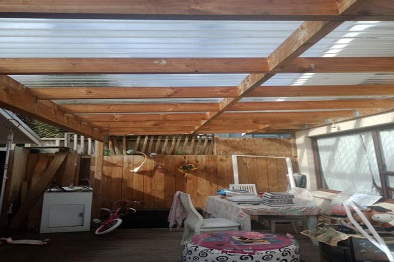 Photo of property in 2/34 Glencourt Place, Glenfield, Auckland, 0629