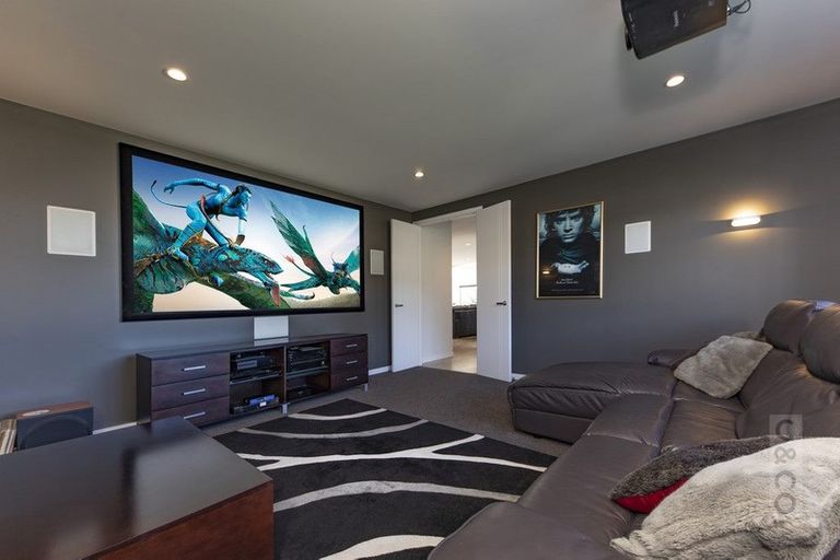 Photo of property in 1 Nikau Way, Riverhead, 0820